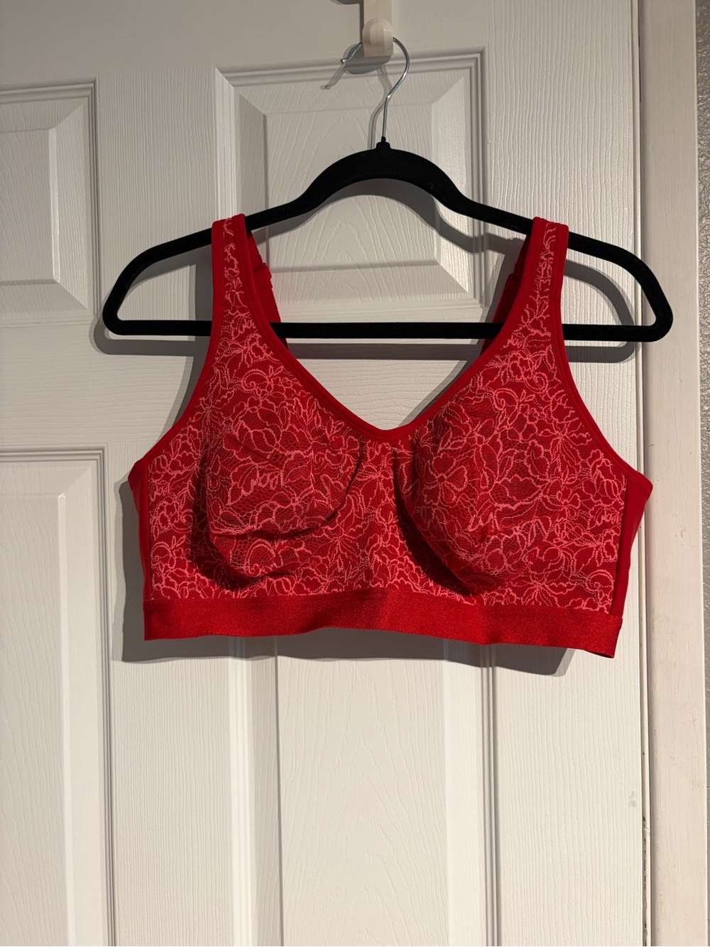 Cacique floral lace overlay Bra Size 40DD red wireless hook eye closure
